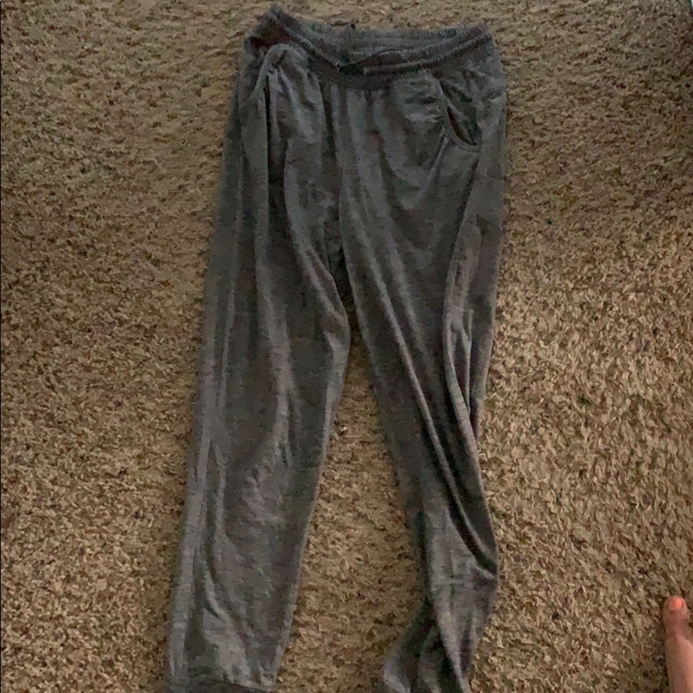 grey sweatpants